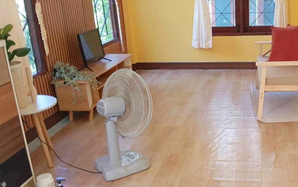 TV a/nebo společenská místnost v ubytování AoNang vacation home with one bed room