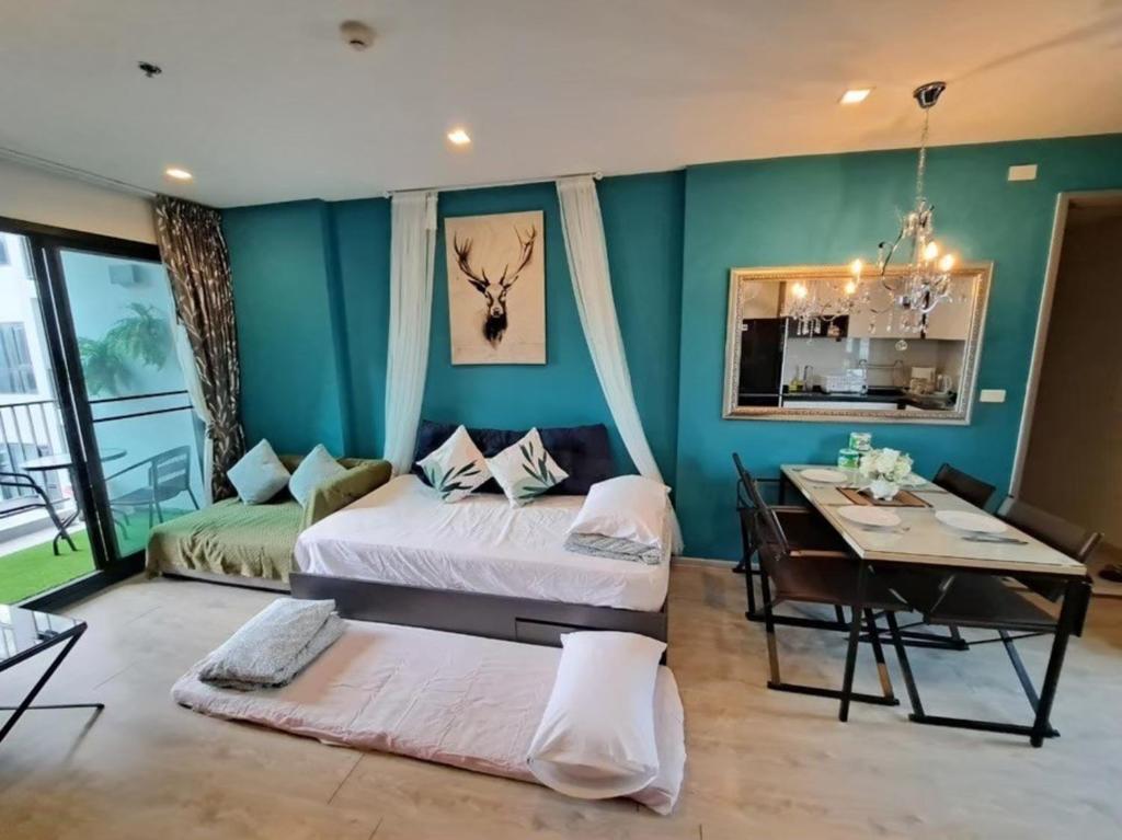 The Base Central Pattaya by Mickey - Resim 43