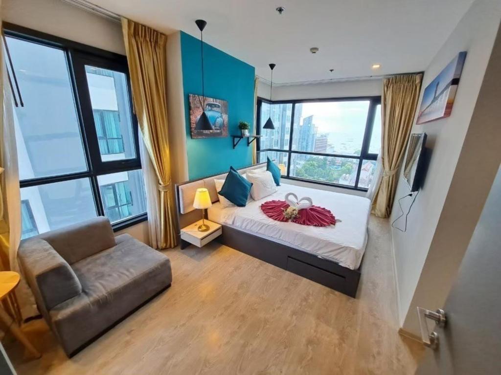 The Base Central Pattaya by Mickey - Resim 45