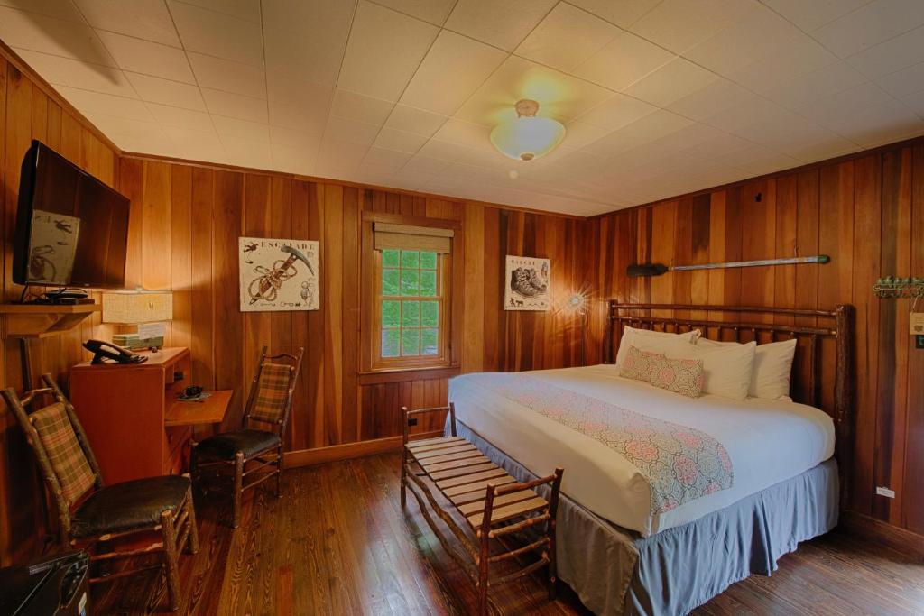 Historic Tapoco Lodge - 
