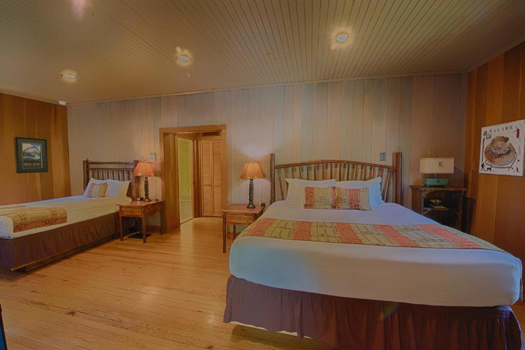 Historic Tapoco Lodge - Cheoah Cabin 1
