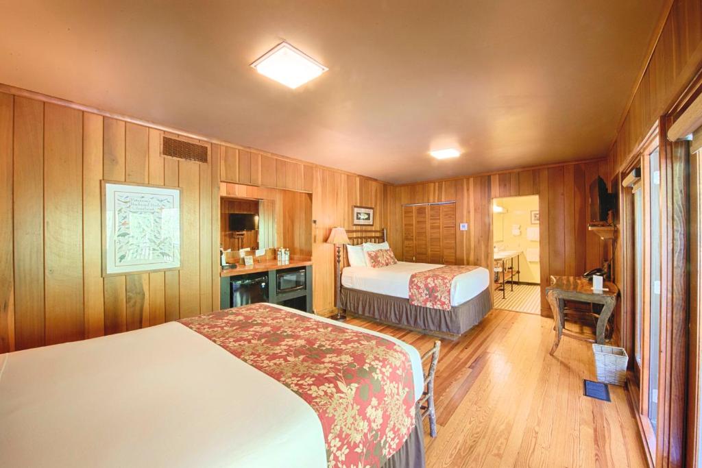 Historic Tapoco Lodge - Cheoah Cabin 2