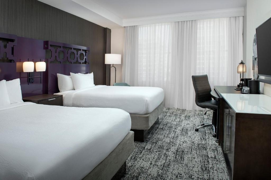 Courtyard by Marriott San Diego Downtown - Queen Room With City View