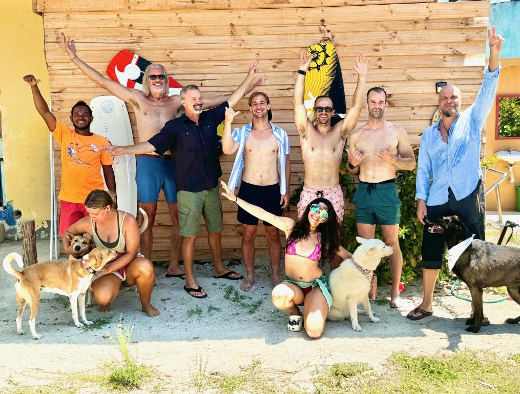 Buen Hombre Kite School with Accommodations - Bungalow - Frente A La Playa