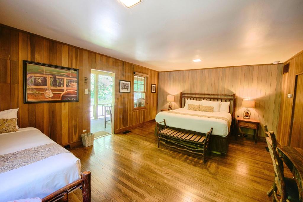Historic Tapoco Lodge - 