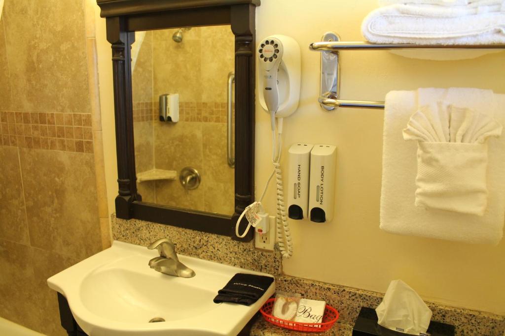 Riverside Inn & Suites Santa Cruz - 大号床间 - 禁烟