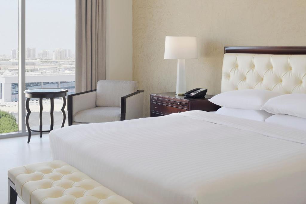 Delta Hotels by Marriott Dubai Investment Park - Resim 42