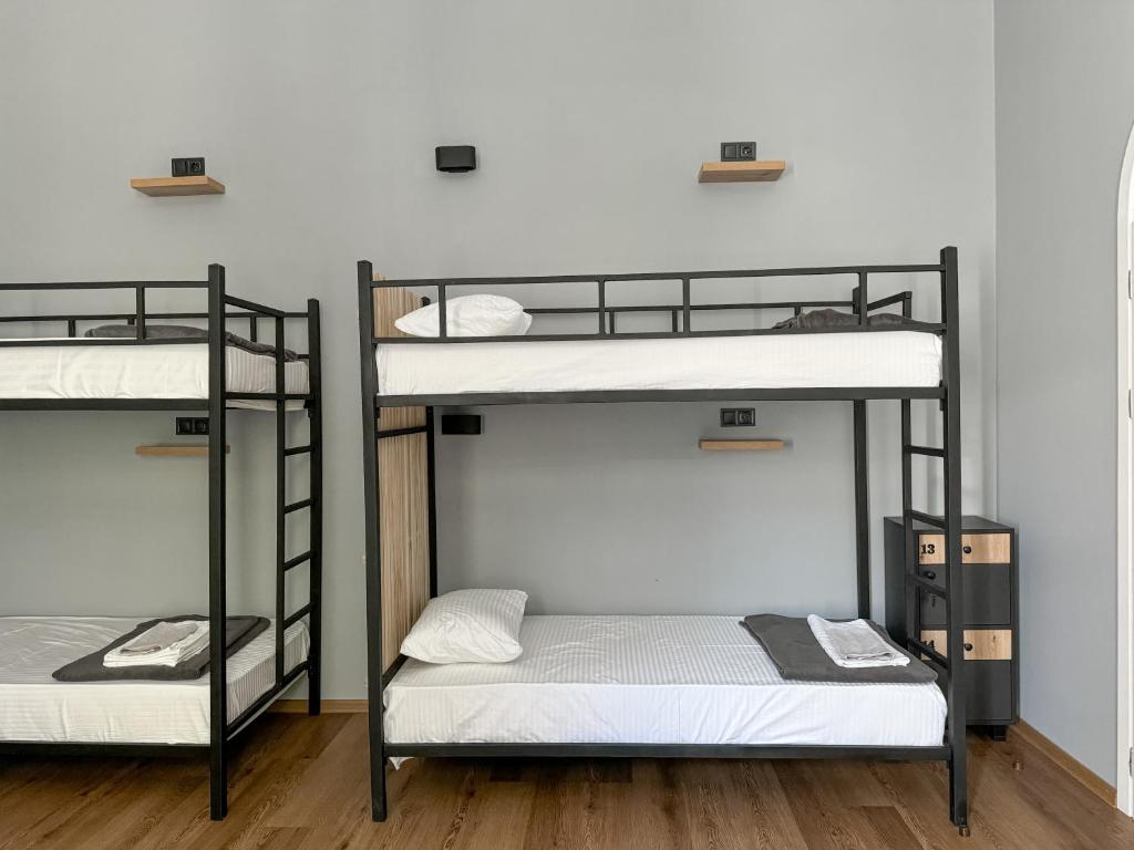 Postel nebo postele na pokoji v ubytování Apartments White Pearl Sadova