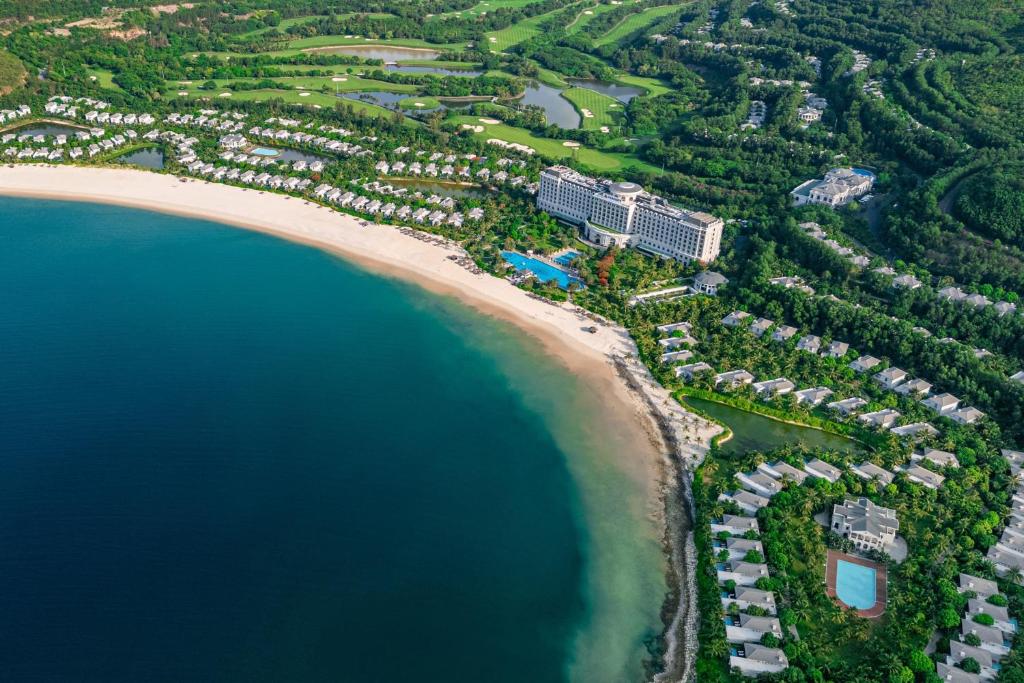 Phong cảnh thiên nhiên gần resort