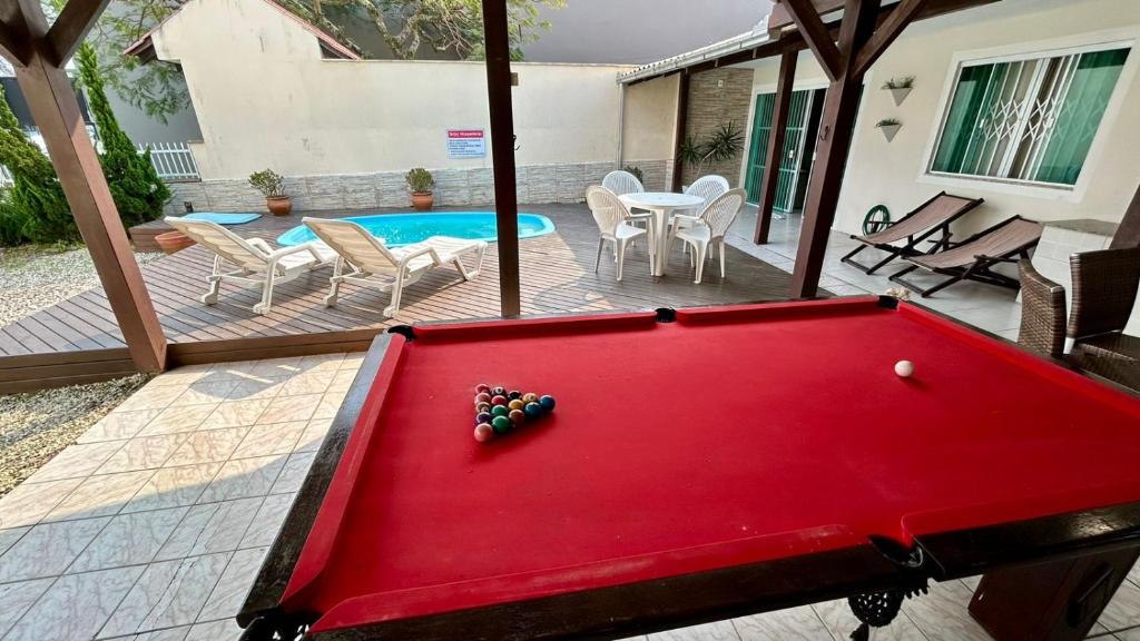 CASA DE PRAIA TOP , BETO CARRERO , 3QT, 2WC, Piscina e Sinuca, Ar Condicionado, 3 vagas, 300m da Praia , 500m do Parque