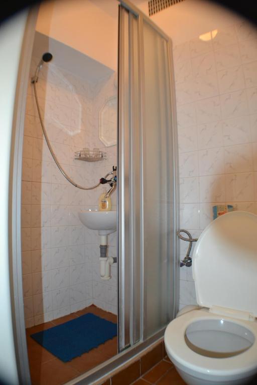 Koupelna v ubytování Hotel Magura