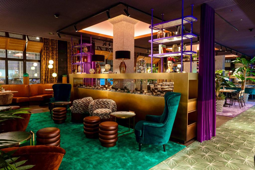 Posezení v ubytování The Home Hotel Zürich - a member of DESIGN HOTELS