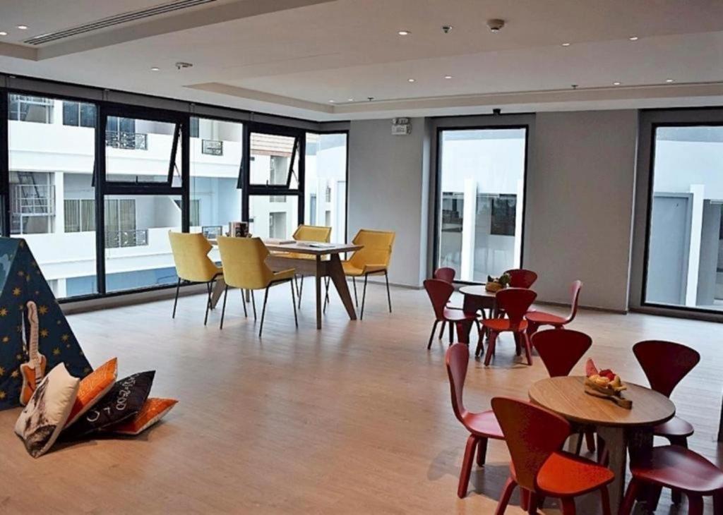 The Base Central Pattaya by Mickey - Resim 22