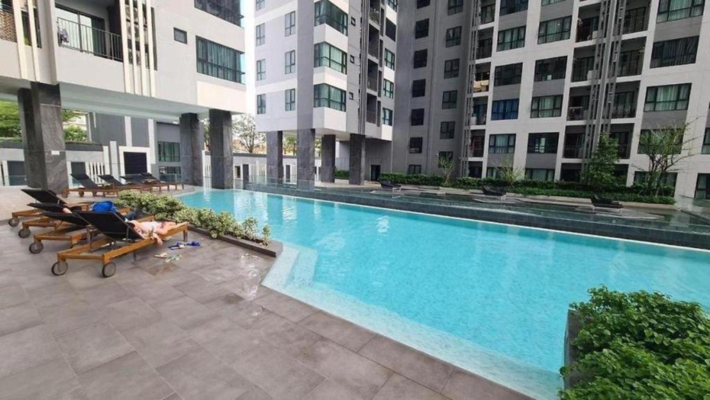 The Base Central Pattaya by Mickey - Resim 28