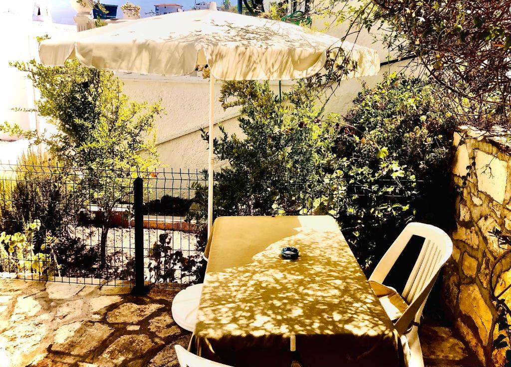 Patio nebo venkovní prostory v ubytování Small House in Bodrum Adabuku