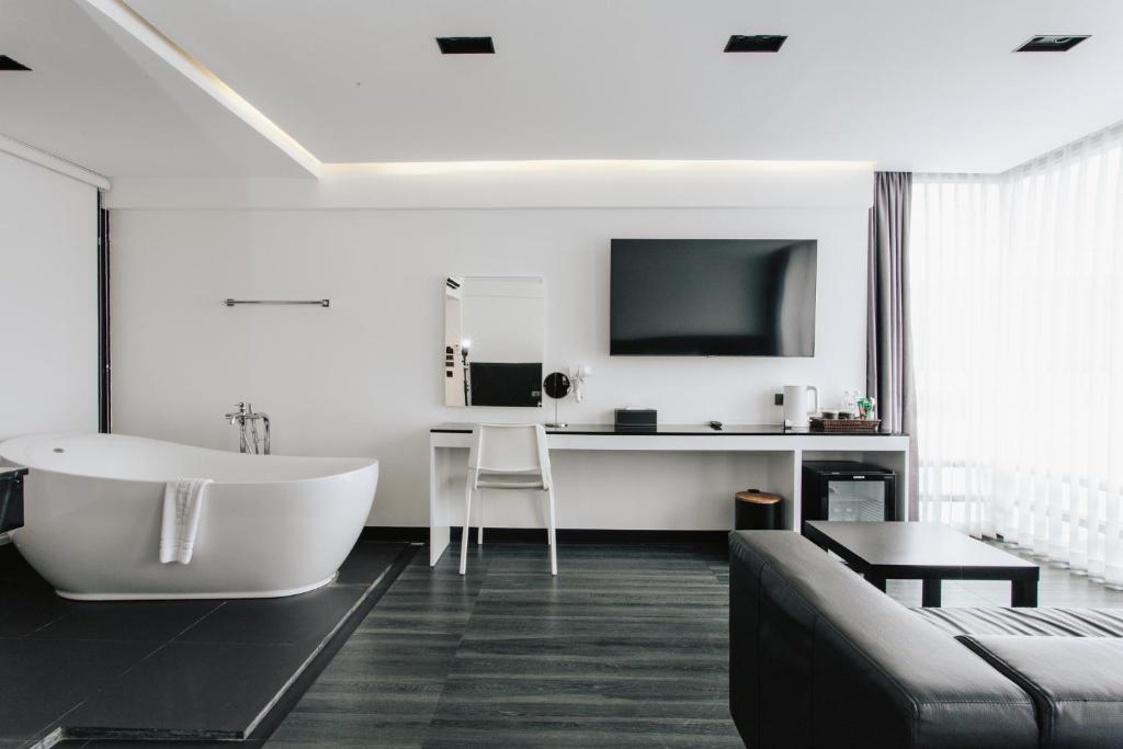 NANEE Phra Singh - Resim 10