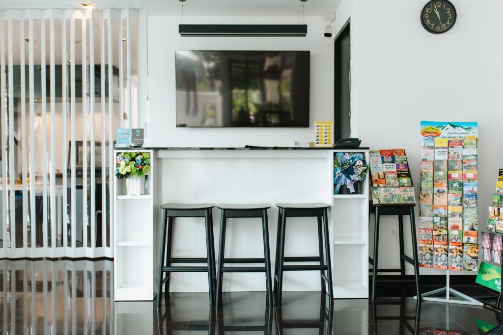 NANEE Phra Singh - Resim 2