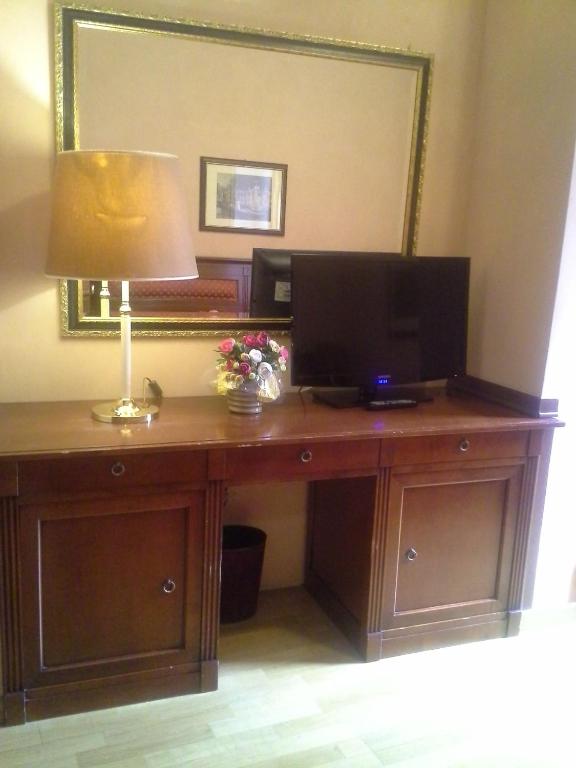 TV a/nebo společenská místnost v ubytování Hotel Bigallo