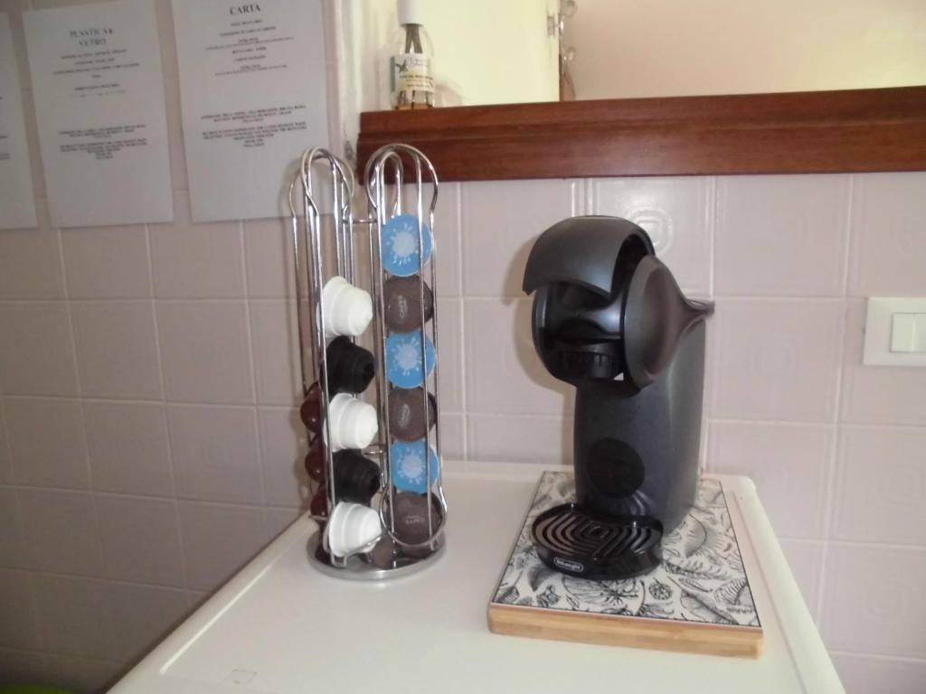 einem Mixer auf einer Theke in der Unterkunft VILLA COLLE in Nanto