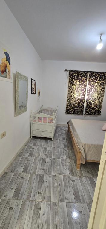 Postel nebo postele na pokoji v ubytování Ain draham sejour 2, appartement trois pièces privé, seulement familles