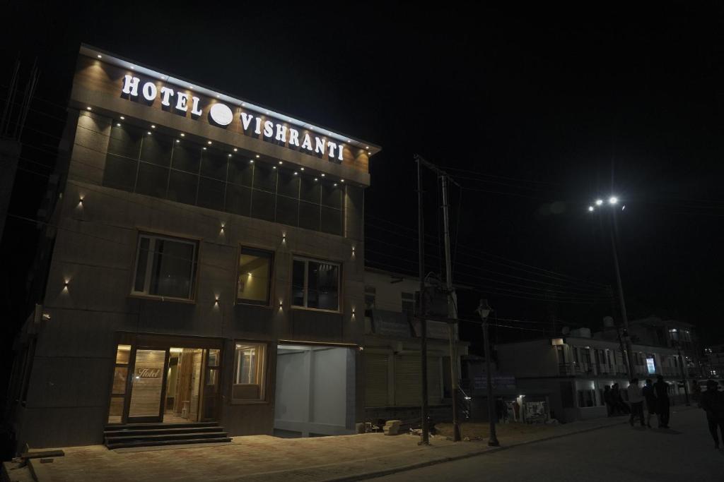 Bangunan di mana terletaknya hotel