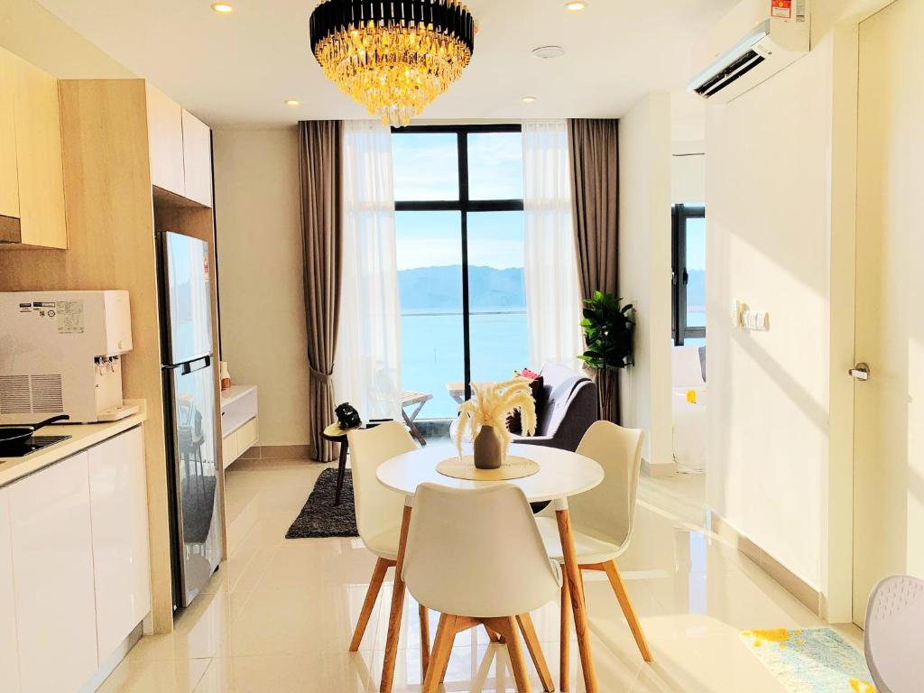 Kuchyň nebo kuchyňský kout v ubytování Sea Park LeSu 8 The Shore KK I 1 plus 1 Room 2-5 Pax 홈스테이
