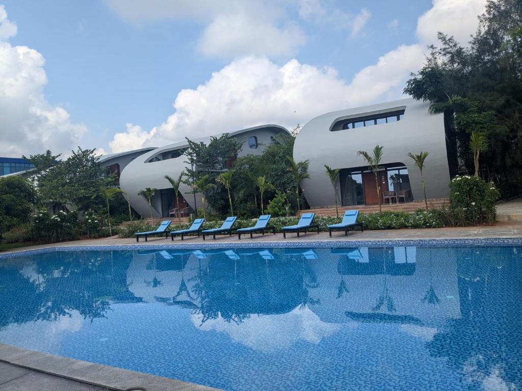 Bazén v ubytování Fortune Beach Resort ECR, Chennai - Member ITC Hotels' Group nebo v jeho okolí