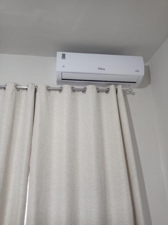 リオデジャネイロにあるKitnet Penha CEFAN ADVECのギャラリーの写真