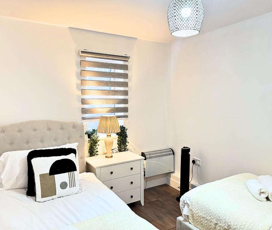 Manchester Apartments by BEVOLVE - City Centre - Deluxe One-Bedroom Apartment With City View