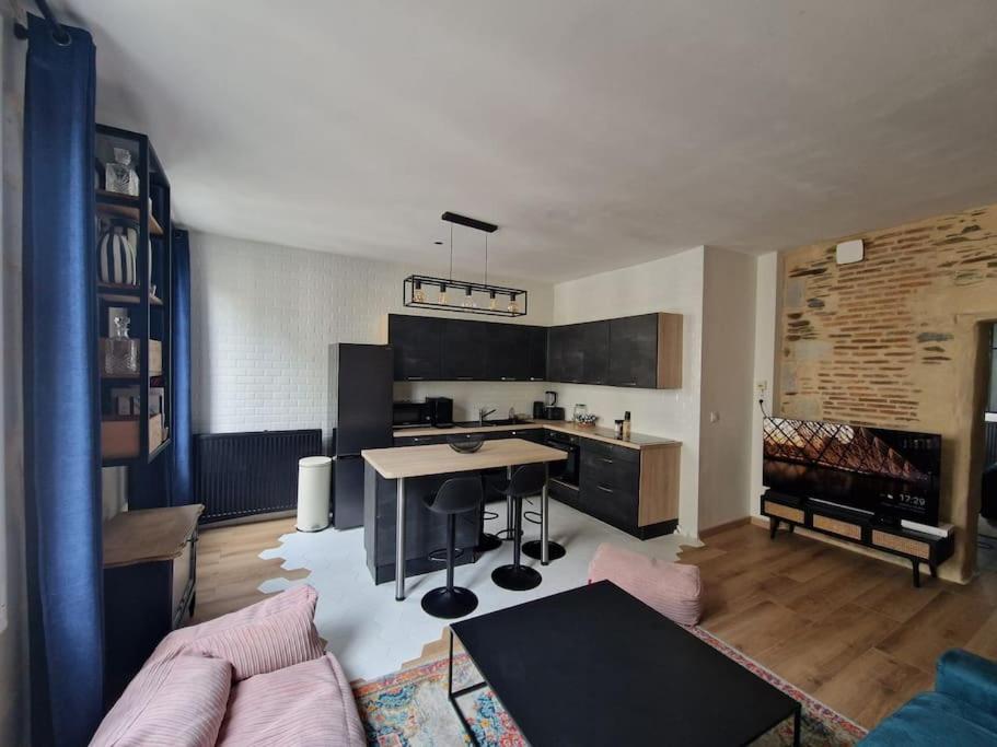 Gallery image of Le charmant, Hyper Centre Angers in Angers