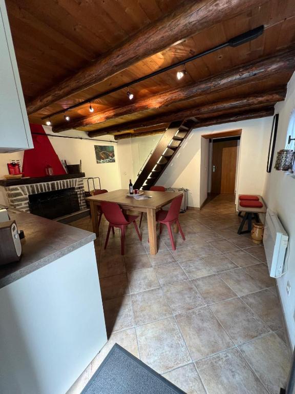 Kuchyň nebo kuchyňský kout v ubytování Rustico Efrina, neu renoviert