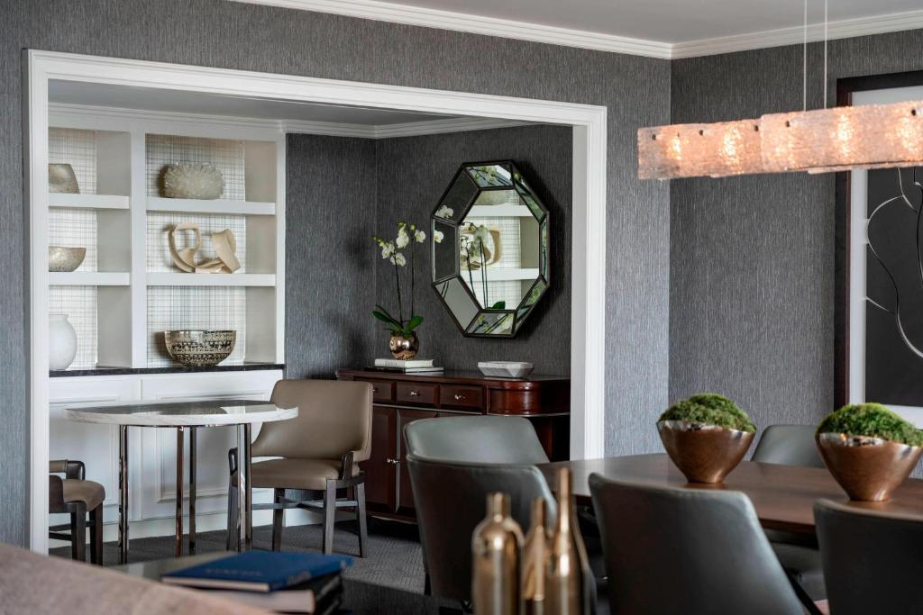 The Ritz-Carlton Atlanta - Presidential Suite With King Bed