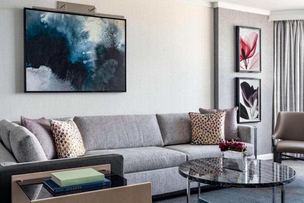 The Ritz-Carlton Atlanta - Executive King Suite With Sofa Bed