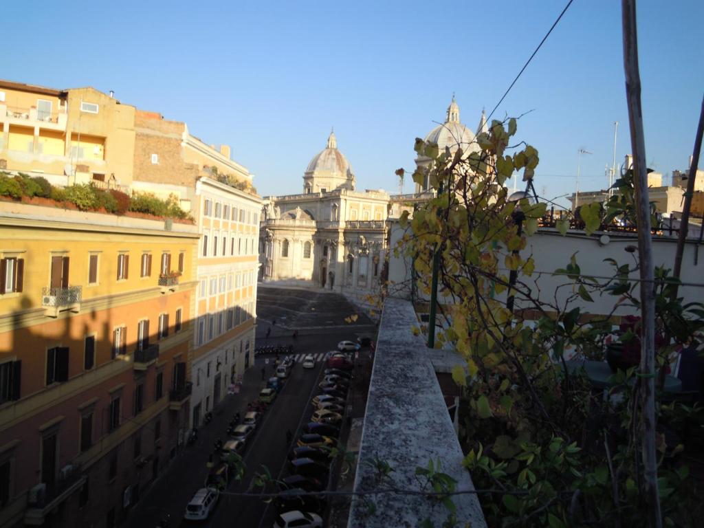 The surrounding neighborhood or a neighborhood close to the holiday home