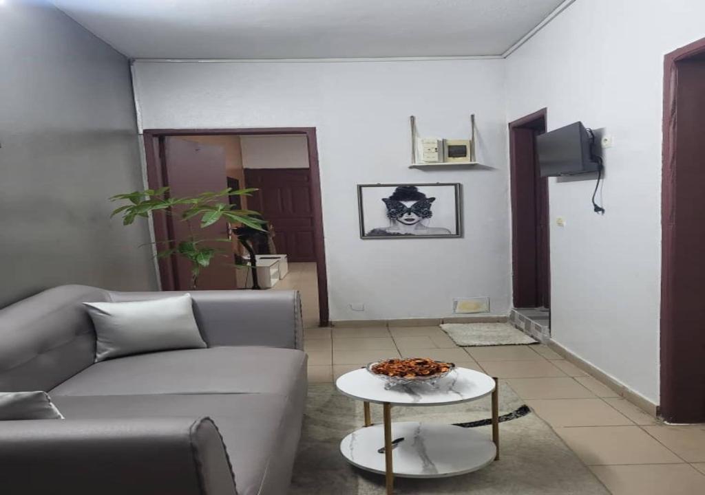 Et tv og/eller underholdning på KARAMEL, Abidjan Riviera Golf