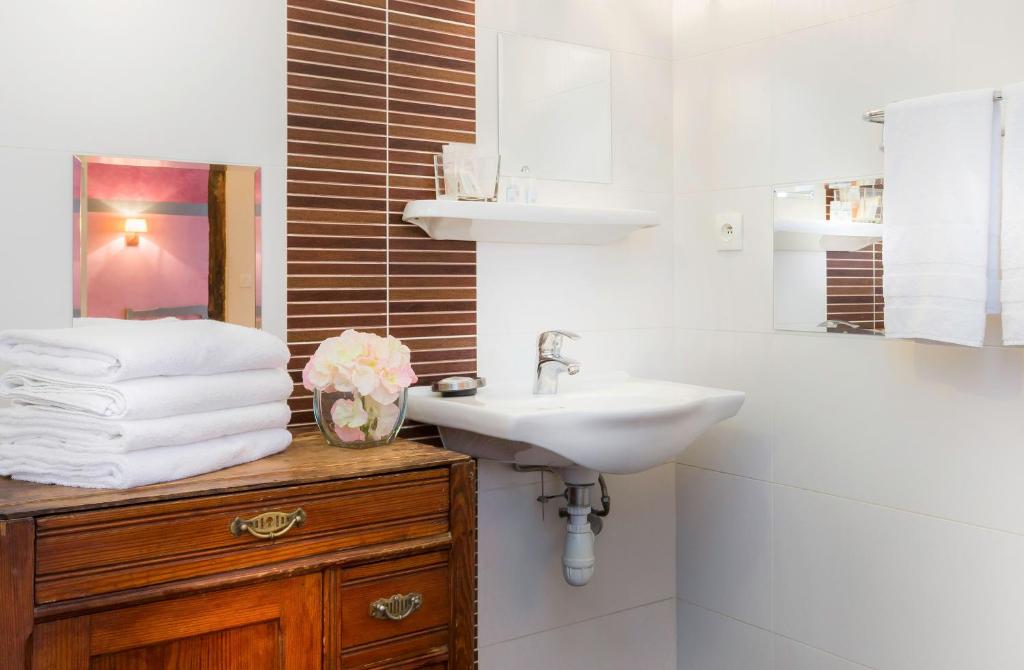 Hôtel Jeanne d'Arc Le Marais - Resim 38