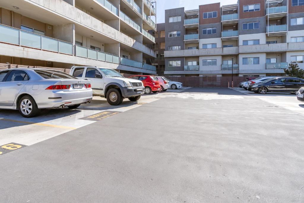 Zdjęcie z galerii obiektu Relaxing 2BR Apt in North Point Complex - Hosted by Canstay w mieście Weston Creek