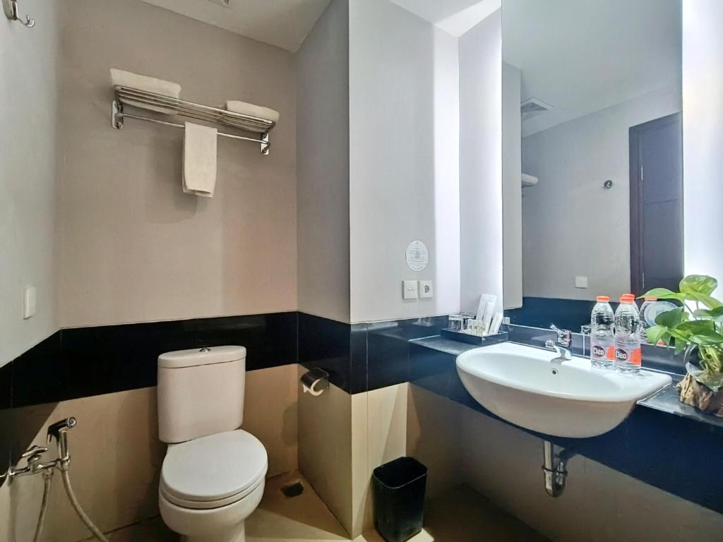 Grand Cakra Hotel Malang - 豪华双胞胎房间