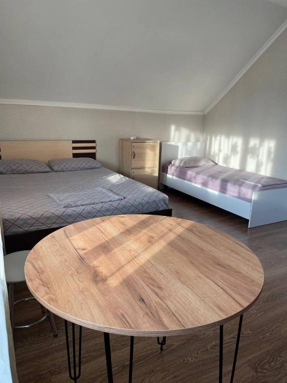 Postel nebo postele na pokoji v ubytování VIP hostel