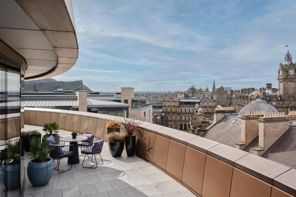 W Edinburgh - Resim 43