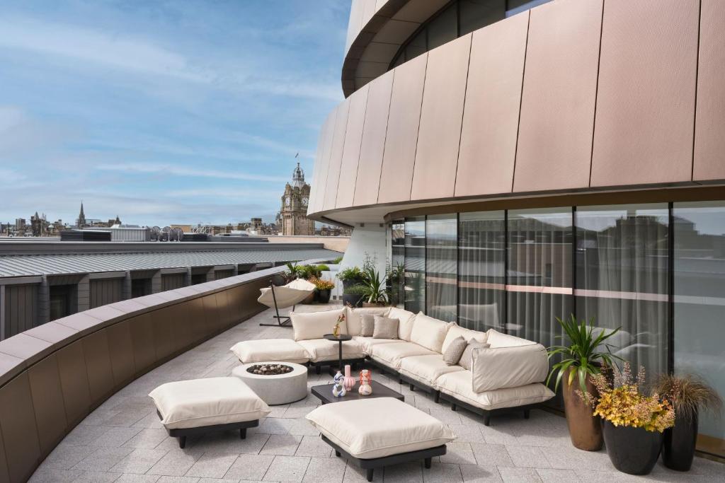 W Edinburgh - Resim 39