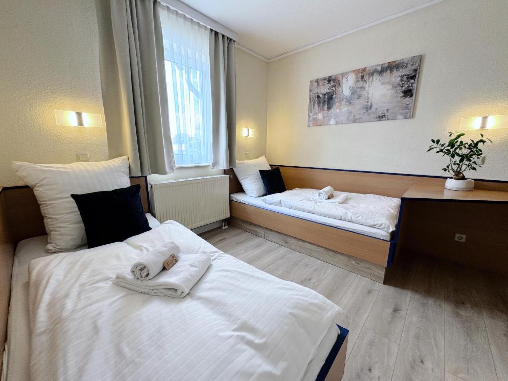 REGIOHOTEL Salzland Schönebeck - #AutobahnA14 #TopPreisLeistung #FreeParking #Wallbox - Chambre Lits Jumeaux Standard