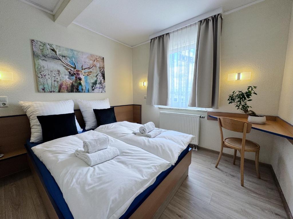 REGIOHOTEL Salzland Schönebeck - #AutobahnA14 #TopPreisLeistung #FreeParking #Wallbox