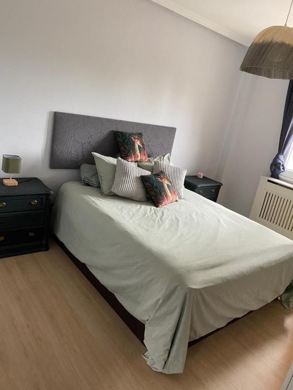 En eller flere senge i et værelse på La Mar del Arbeyal