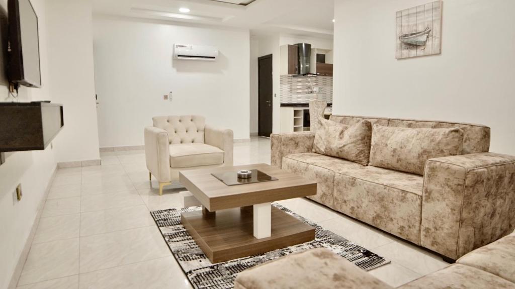 Posezení v ubytování 247 Luxury Hotel & Apartment Ajah