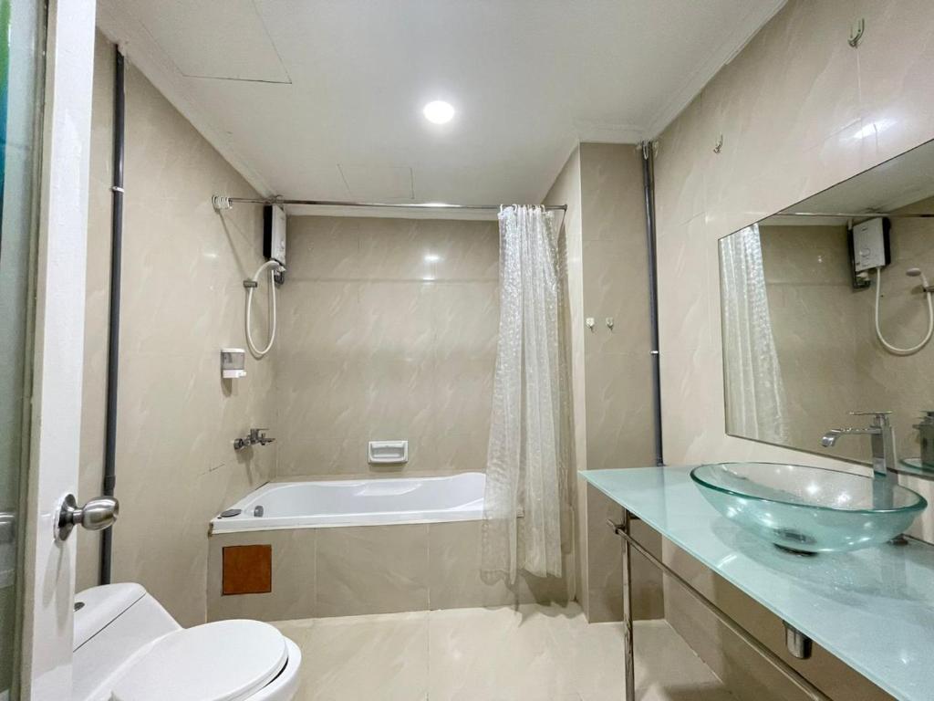 Parkview Suite KLCC, Bernice - Deluxe Double Room With Balcony