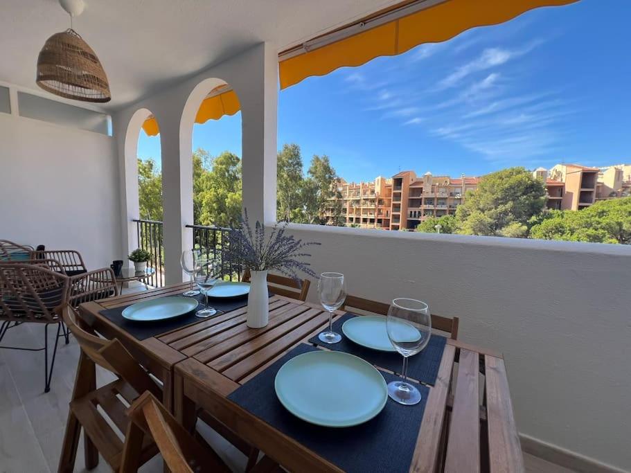 Balkón nebo terasa v ubytování Elegante y luminoso apartamento de playa
