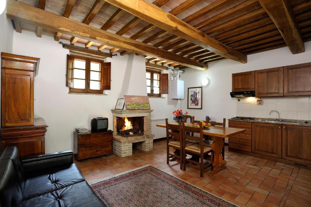A kitchen or kitchenette at Le Gorghe di Valmarino
