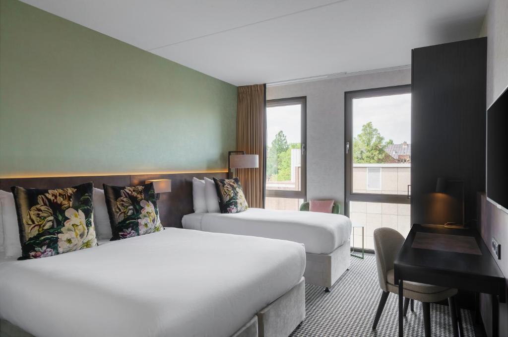 
Family Three Persons Room with Canal View
