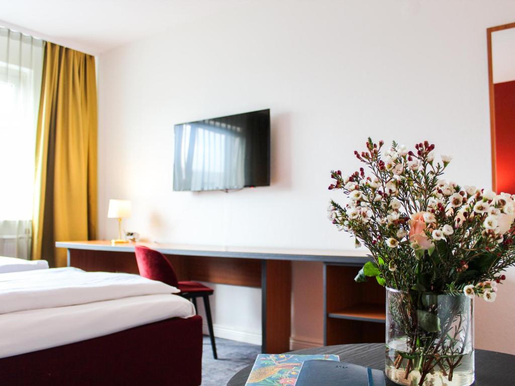 Good Morning + Berlin City East - Resim 5